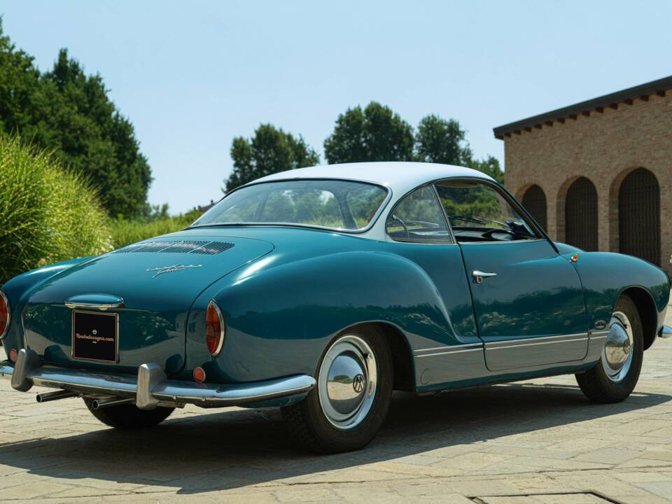 Immagine 7/50 di Volkswagen Karmann Ghia 1200 (1963)