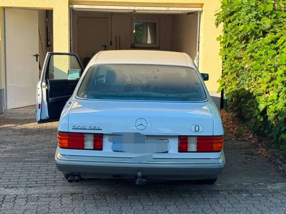 Image 5/17 of Mercedes-Benz 500 SEL (1986)