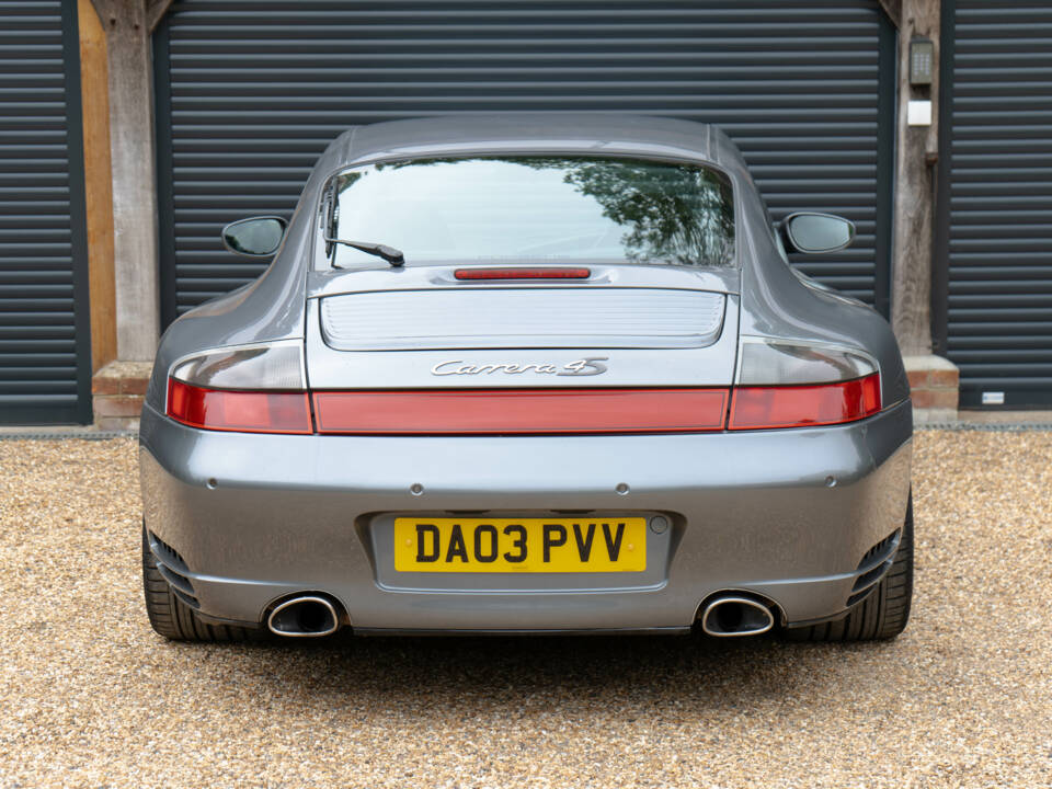 Image 35/50 of Porsche 911 Carrera 4S (2003)