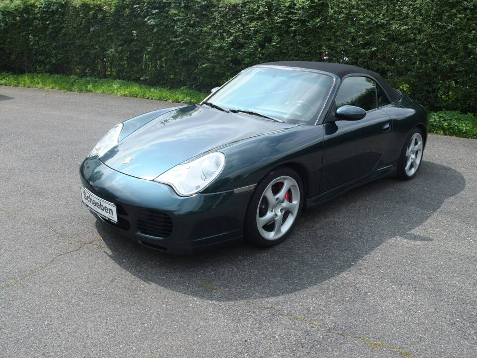 Bild 36/73 von Porsche 911 Carrera 4S (2004)