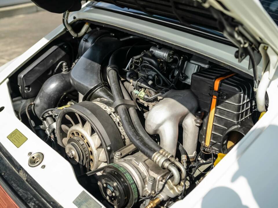 Afbeelding 11/13 van Porsche 911 Carrera 4 (1989)