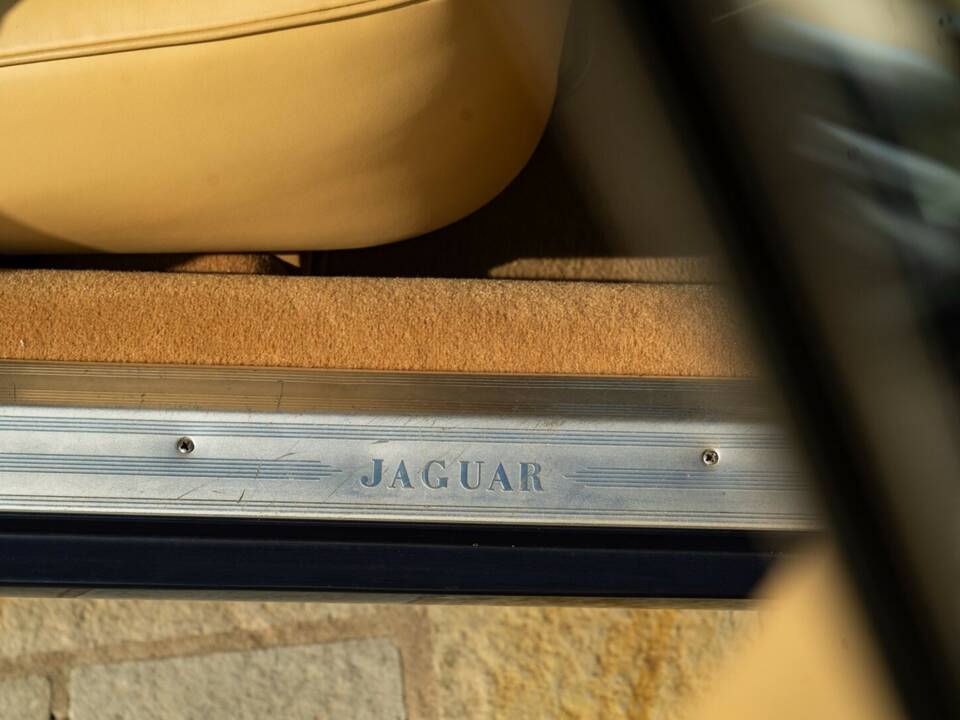 Bild 50/50 von Jaguar XJ 4.2 (1978)