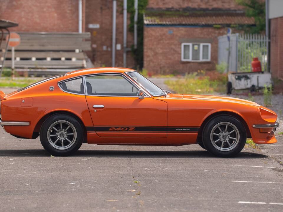 Image 2/50 of Datsun 240 Z (1972)