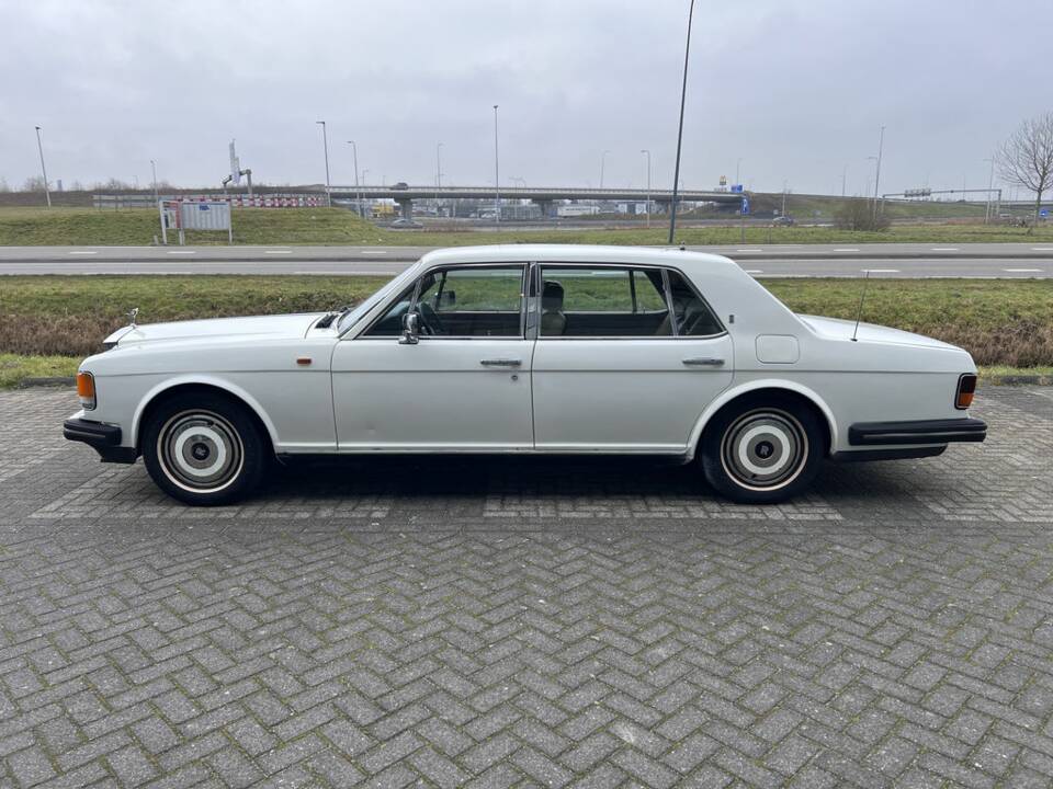 Image 6/8 of Rolls-Royce Silver Spur (1986)