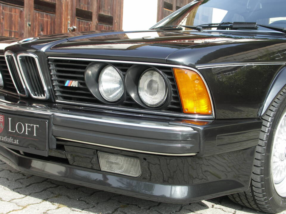 Image 37/39 of BMW M 635 CSi (1988)