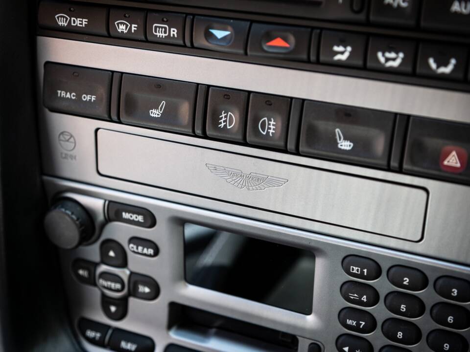 Bild 42/50 von Aston Martin V12 Vanquish S (2005)