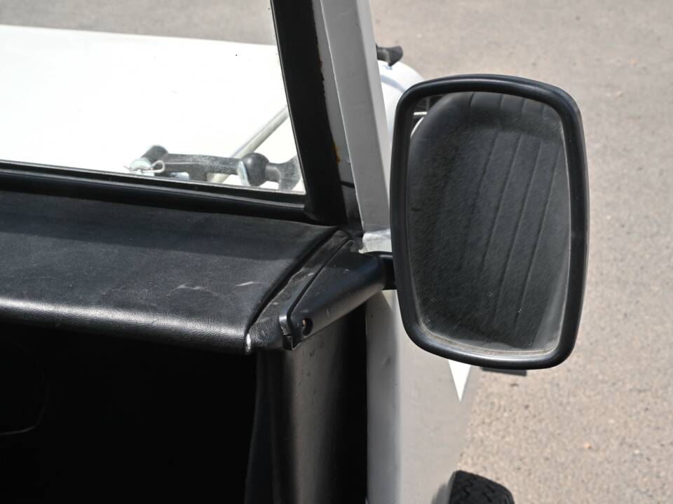 Immagine 17/50 di Mini Moke (1973)