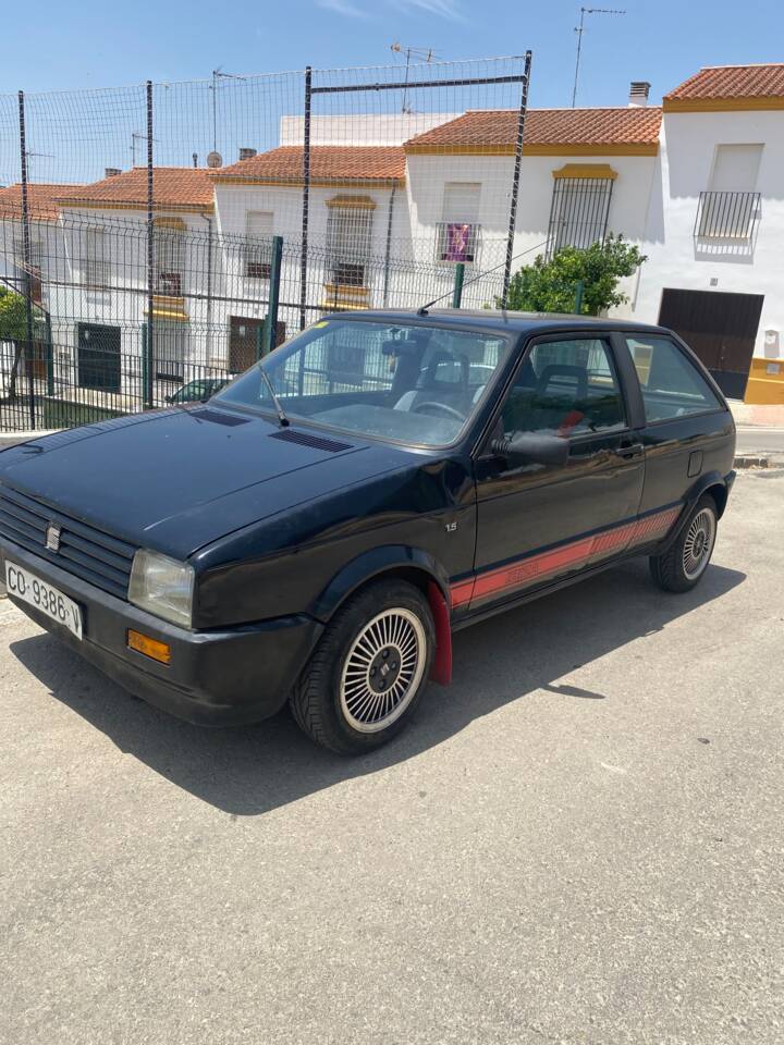 Image 2/13 of SEAT Ibiza (1986)