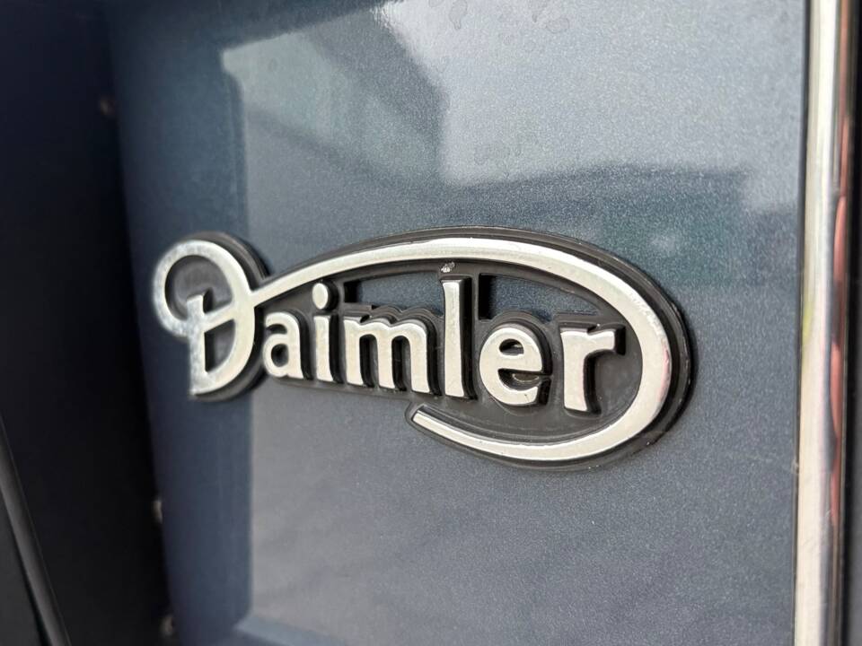 Immagine 28/31 di Jaguar XJ 40 (XJ-R) (1989)