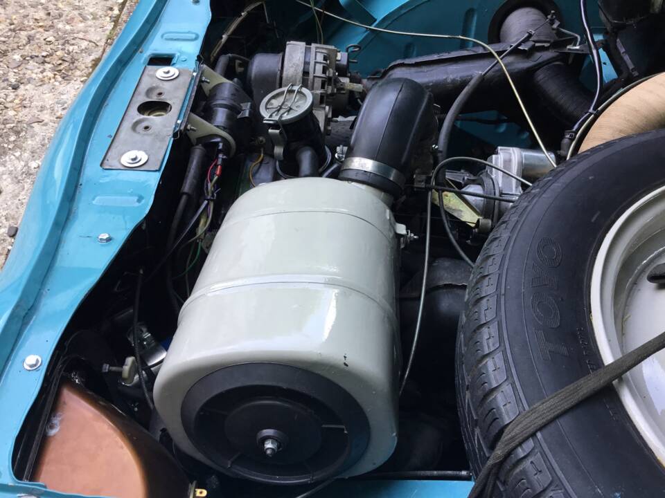 Image 13/62 of Citroën Ami 8 (1975)
