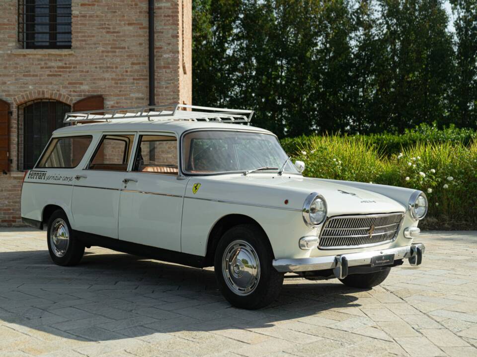 Immagine 2/50 di Peugeot 404 Familiale (1965)