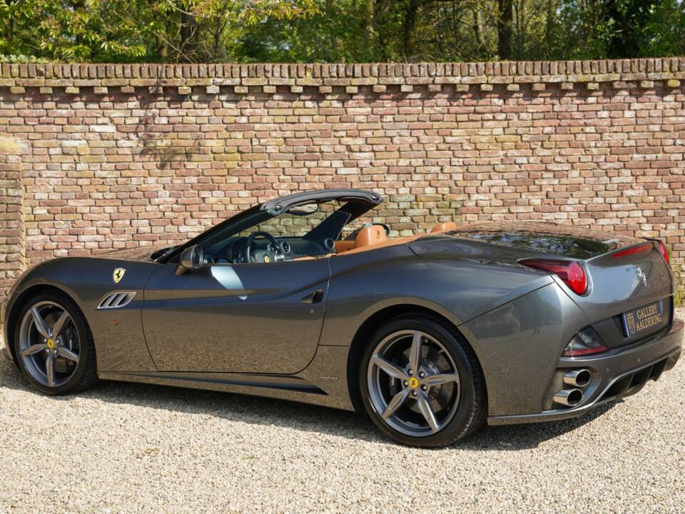 Bild 13/50 von Ferrari California (2010)