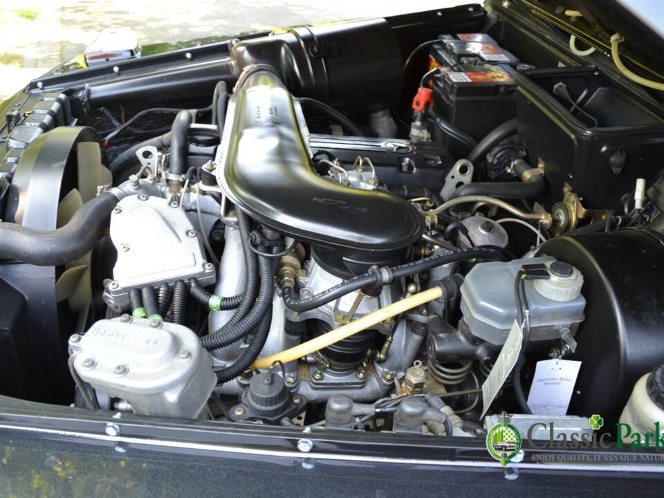 Immagine 49/49 di Mercedes-Benz 230 GE (lang) (1991)