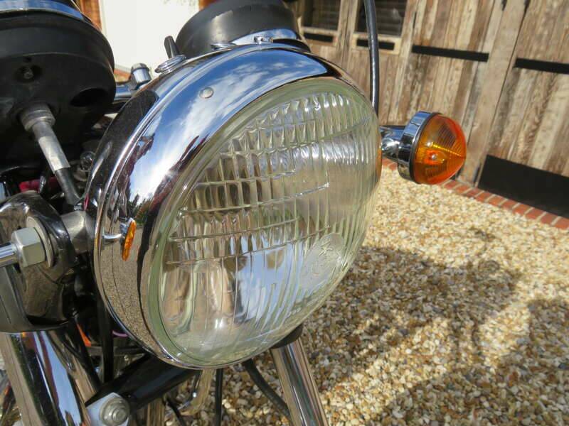 Image 7/44 of Triumph DUMMY (1976)