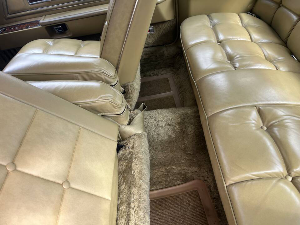 Afbeelding 20/24 van Lincoln Continental Mark IV (1974)