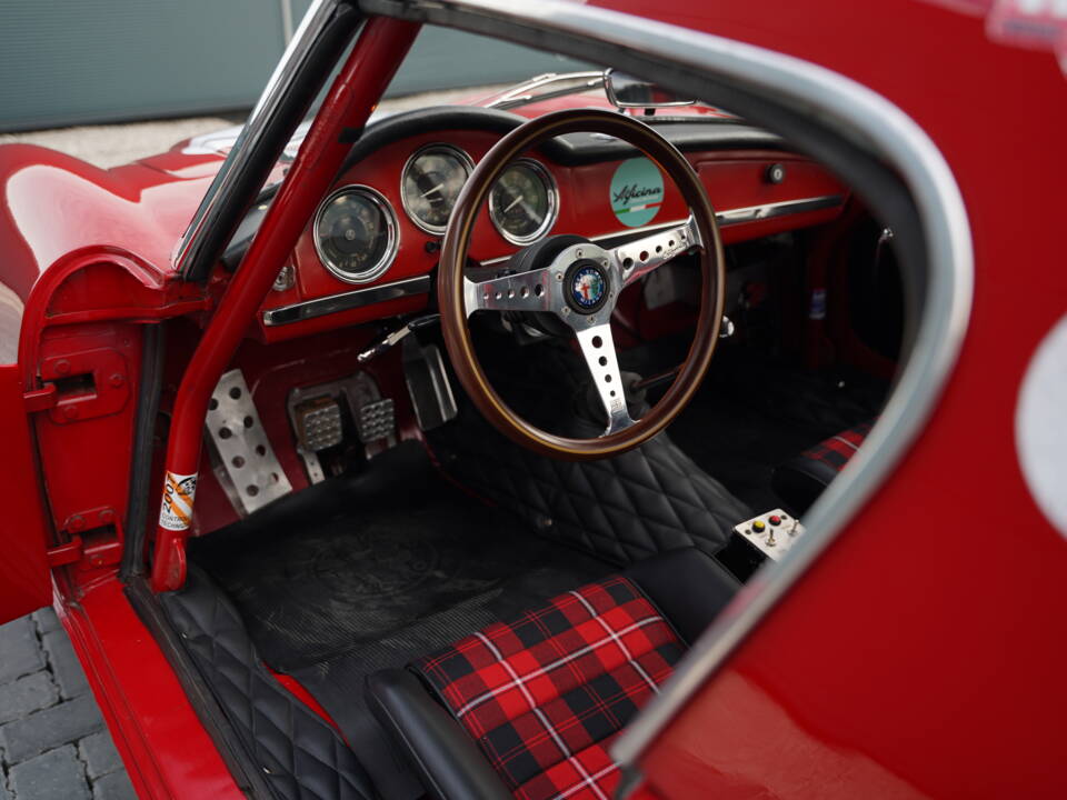 Bild 12/50 von Alfa Romeo Giulia 1600 Spider Veloce (1965)