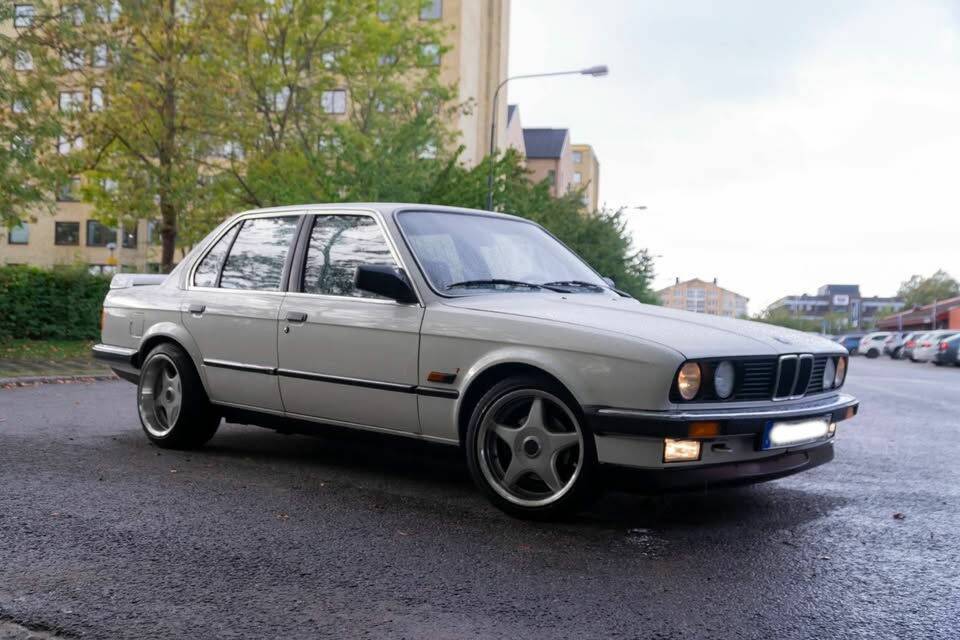 Imagen 1/8 de BMW 325i (1987)