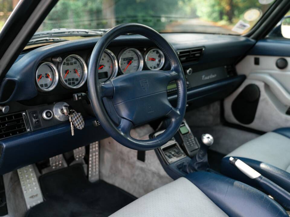 Bild 31/50 von Porsche 911 Turbo (1995)