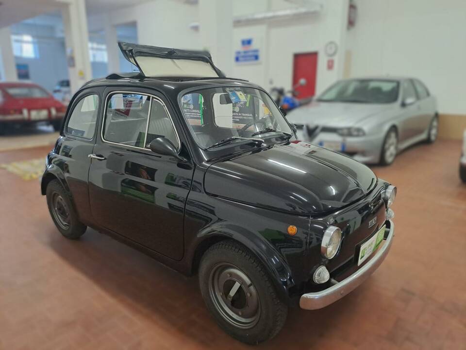 Image 21/31 of FIAT 500 L (1971)