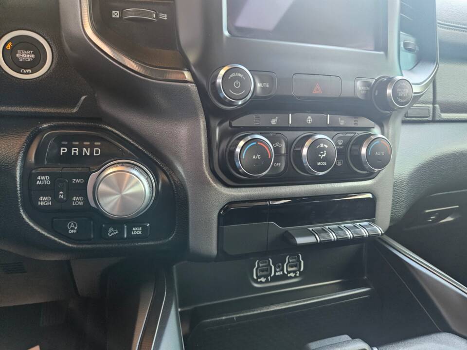 Bild 77/96 von Dodge Ram 1500 (2021)