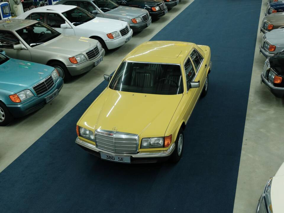 Bild 3/50 von Mercedes-Benz 380 SE (1983)