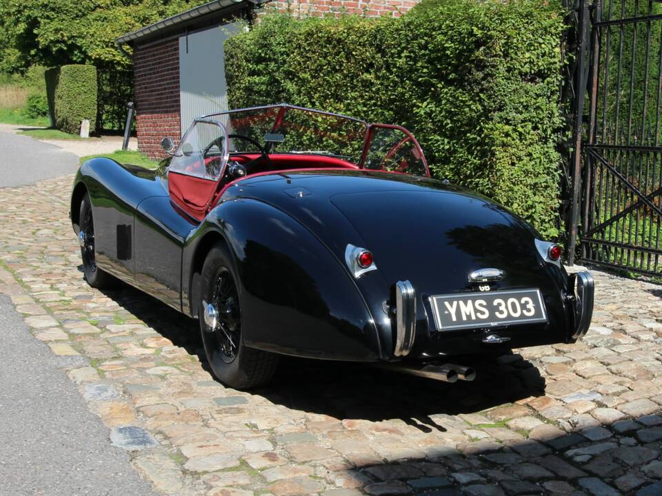 Immagine 5/14 di Jaguar XK 120 OTS (1953)