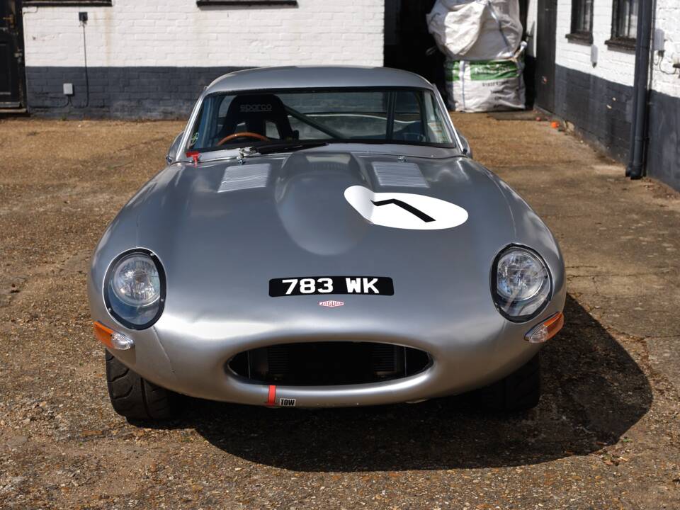 Image 6/50 de Jaguar Type E 3.8 (1970)