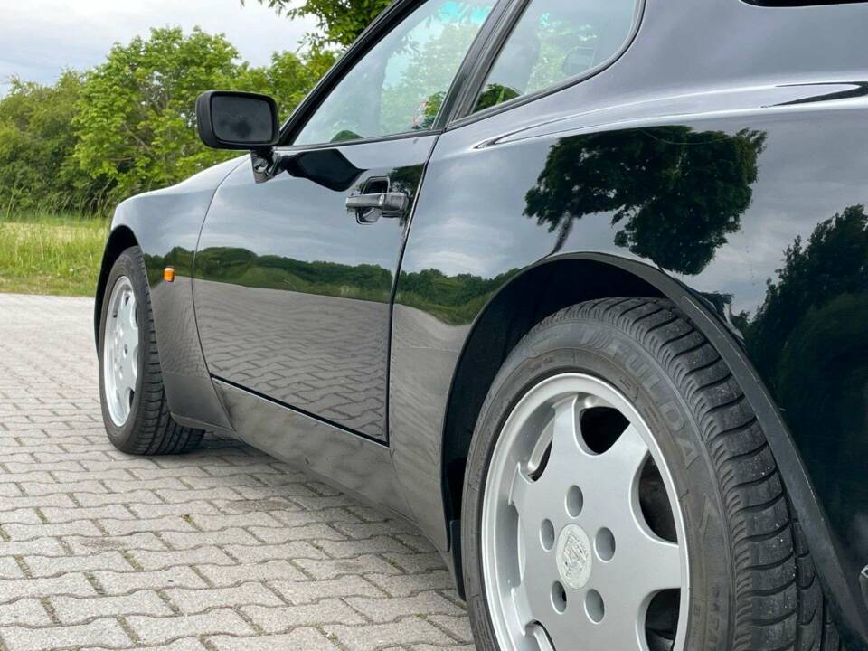 Image 7/20 of Porsche 944 S2 (1991)
