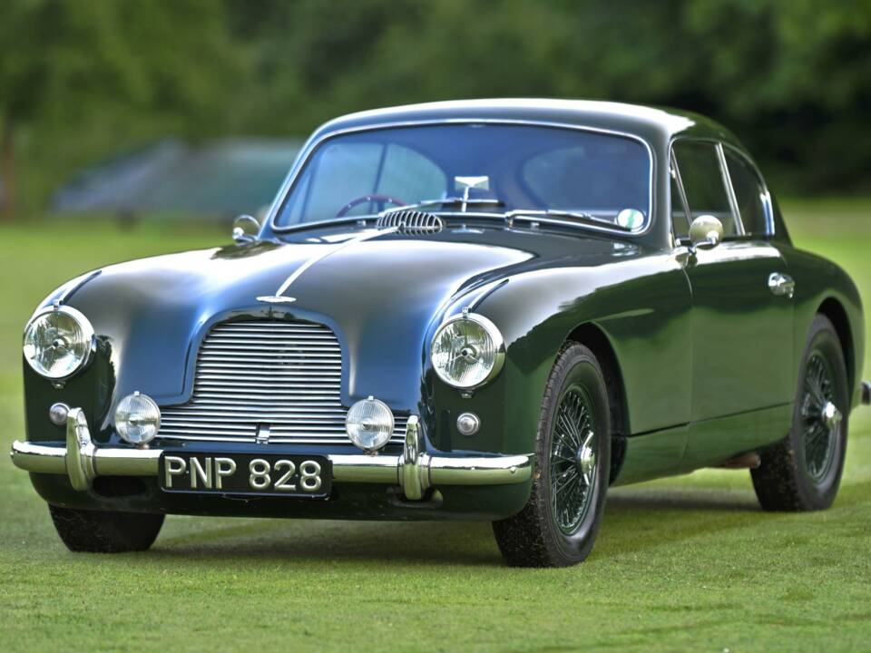 Bild 1/50 von Aston Martin DB 2&#x2F;4 Mk II (1955)