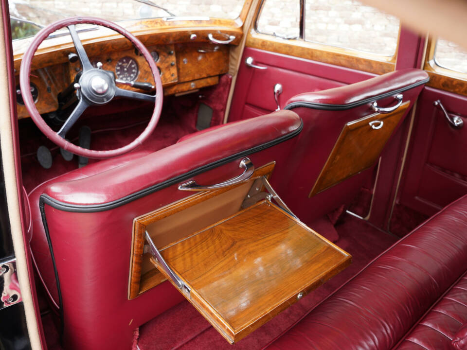 Immagine 44/50 di Rolls-Royce Silver Dawn (1952)