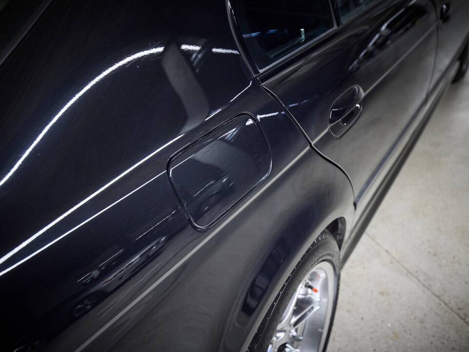 Image 34/99 of BMW M5 (2000)