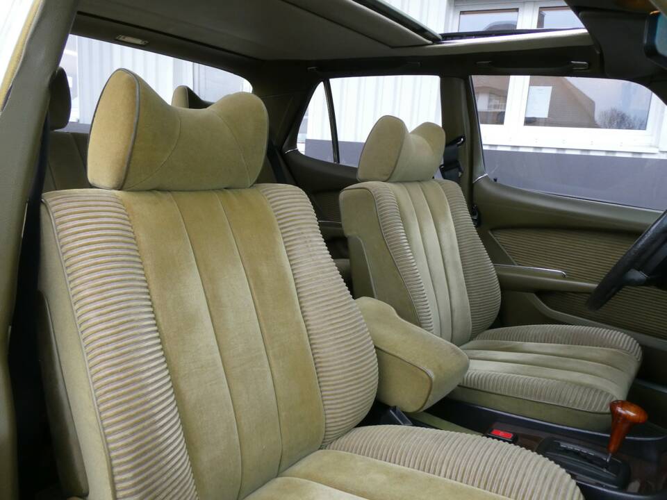 Immagine 14/21 di Mercedes-Benz 350 SE (1977)