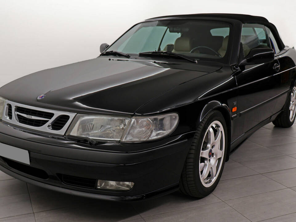 Image 3/8 de Saab 9-3 2.0 Turbo (1999)