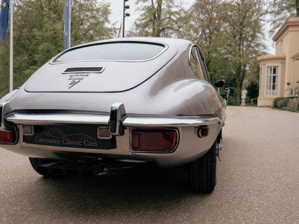 Bild 31/81 von Jaguar E-Type V12 (2+2) (1971)