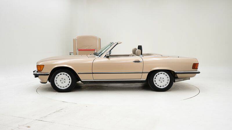 Image 8/15 of Mercedes-Benz 300 SL (1988)