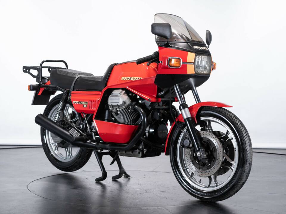 Bild 6/50 von Moto Guzzi DUMMY (1980)
