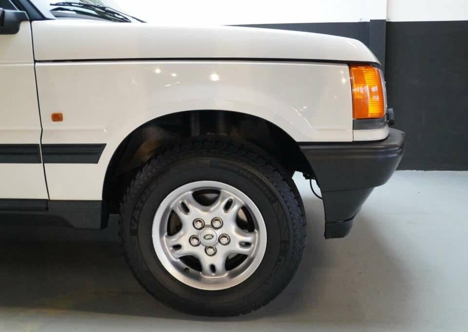 Bild 22/50 von Land Rover Range Rover 4.0 SE (1997)