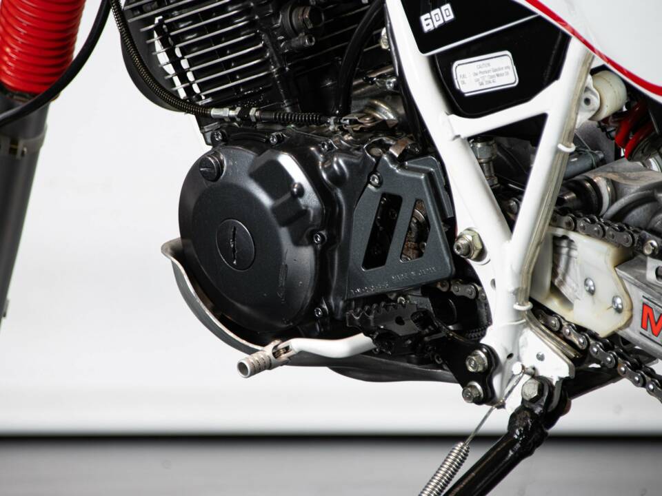 Image 12/50 de Yamaha DUMMY (1986)