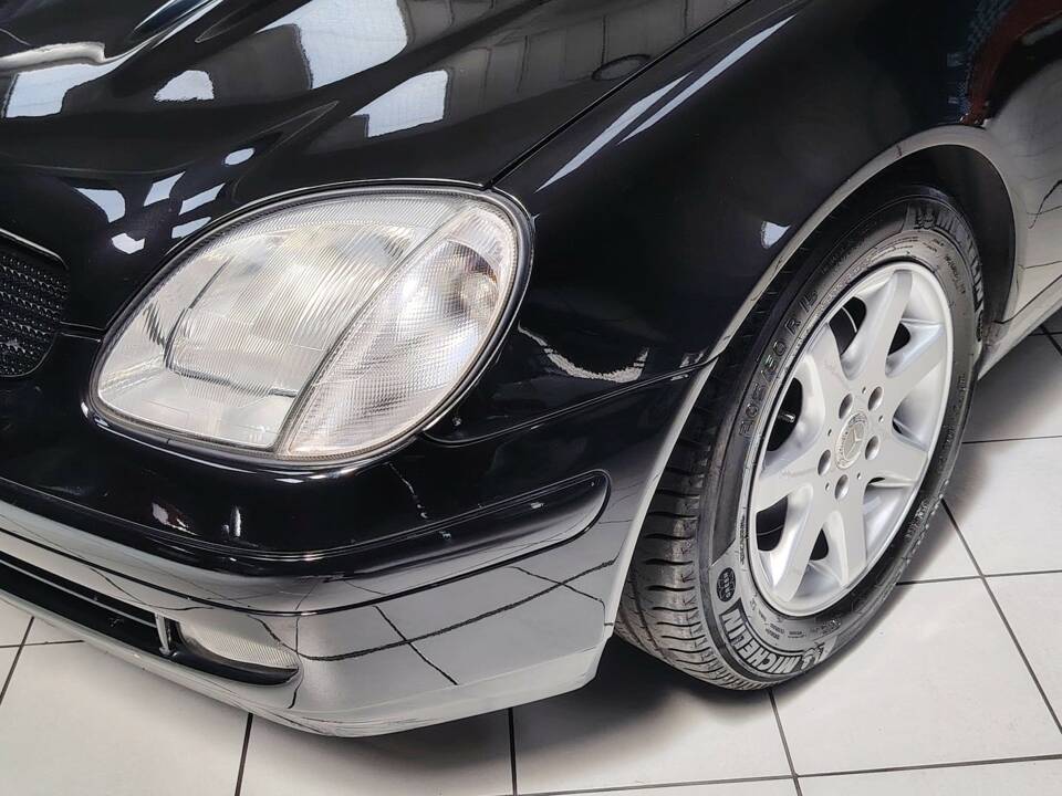 Bild 16/46 von Mercedes-Benz SLK 200 (2000)