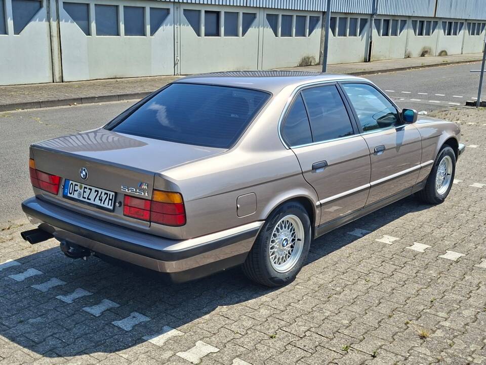 Bild 3/16 von BMW 525i (1988)