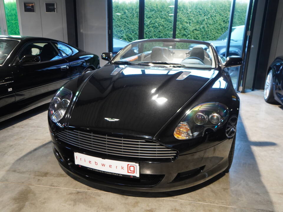 Image 2/22 of Aston Martin DB 9 Volante (2005)