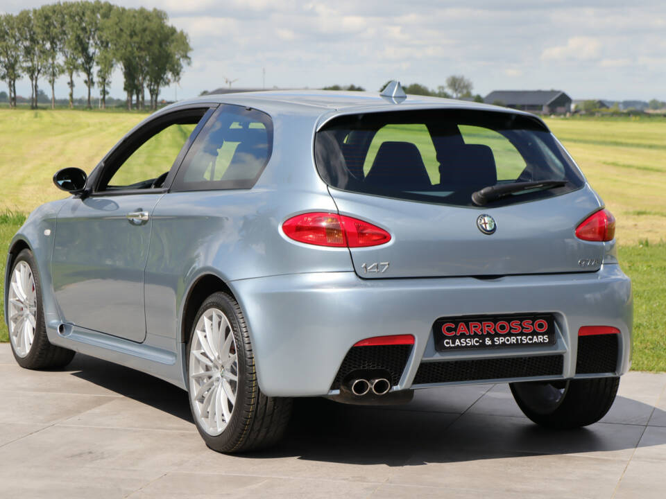 Bild 37/50 von Alfa Romeo 147 3.2 GTA (2005)