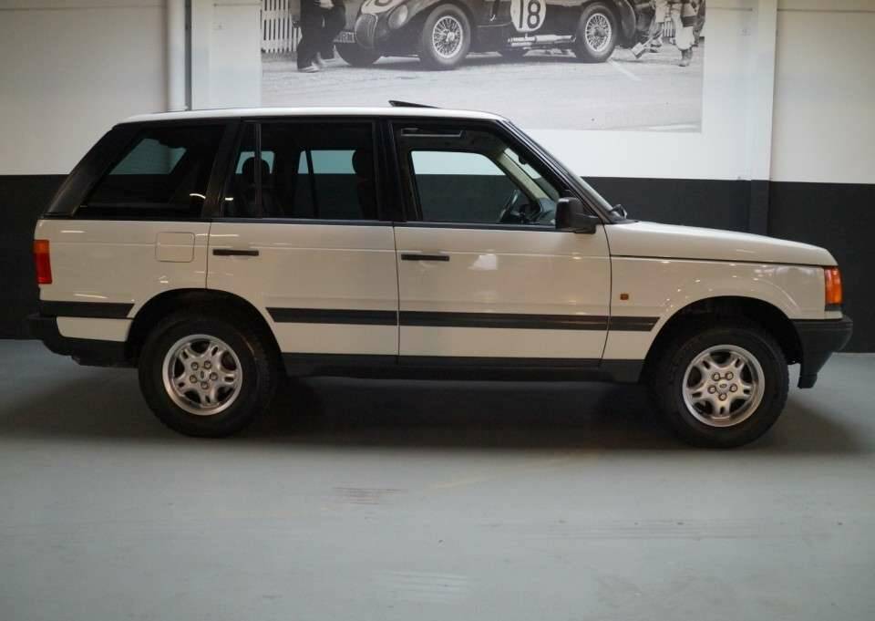 Bild 3/50 von Land Rover Range Rover 4.0 SE (1997)