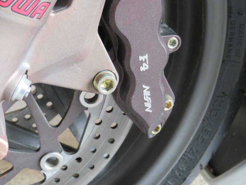 Bild 30/38 von MV Agusta DUMMY (2000)