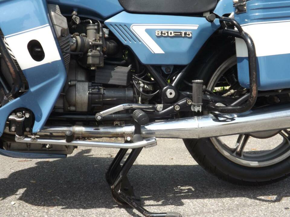 Image 11/50 of Moto Guzzi DUMMY (1994)