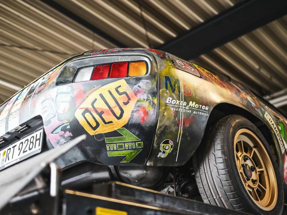 Image 21/25 of Porsche 928 (1978)