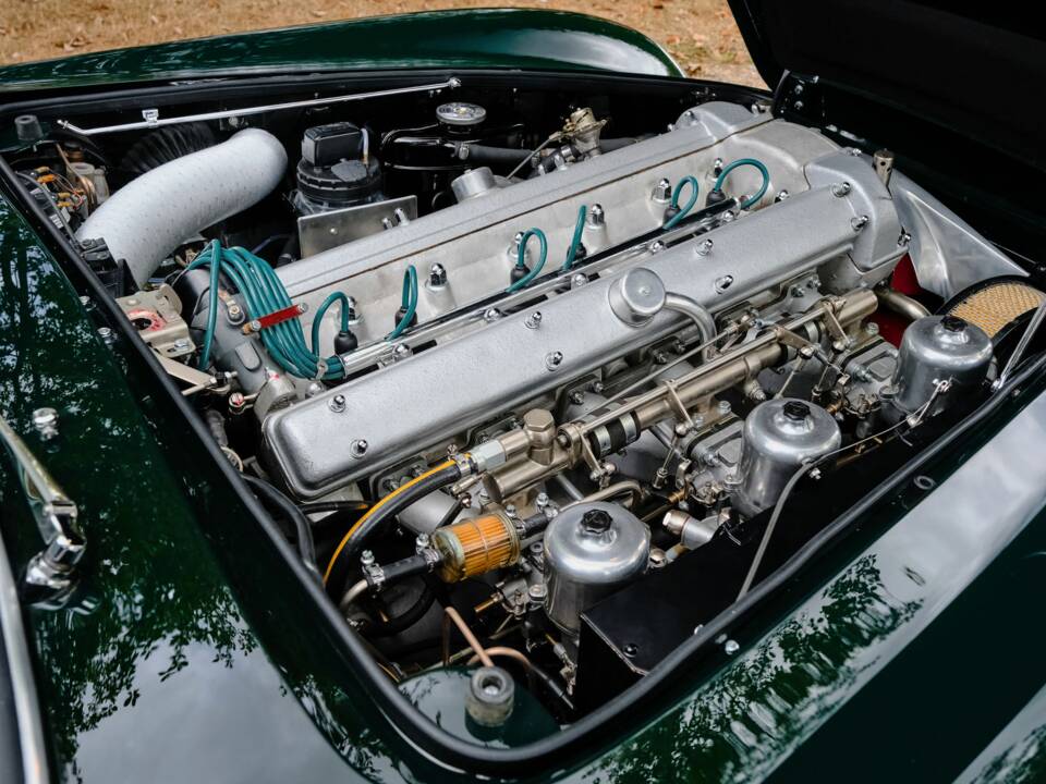 Image 14/15 of Aston Martin DB 5 (1964)