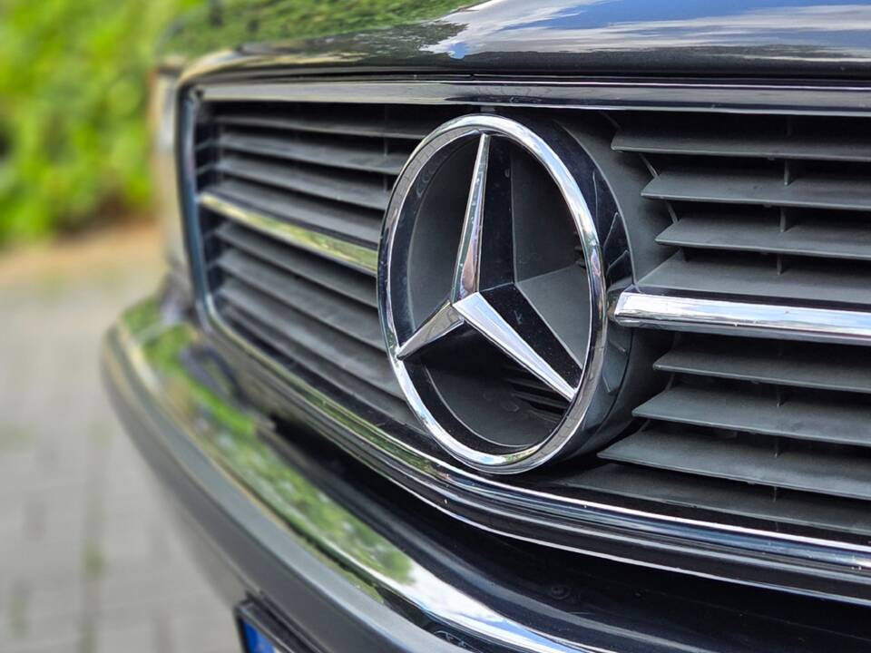 Afbeelding 5/31 van Mercedes-Benz 560 SEC (1991)