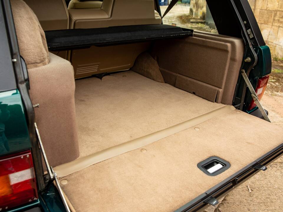 Bild 50/50 von Land Rover Range Rover Classic Vogue SE (1993)