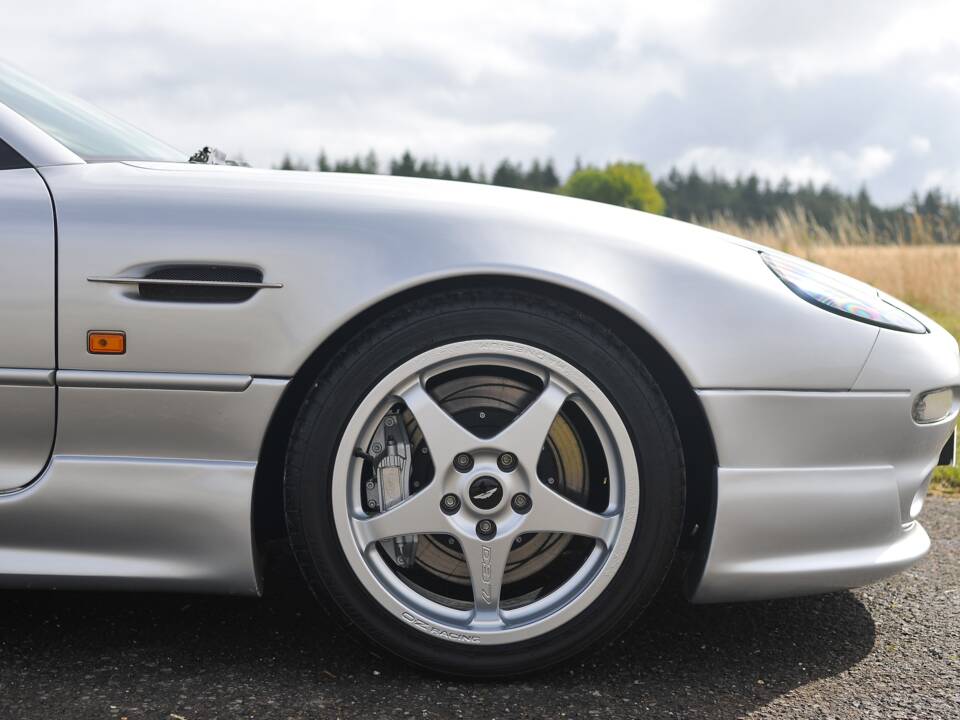 Immagine 19/33 di Aston Martin DB 7 (1999)